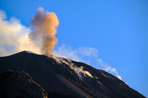 Eruption bei Tag