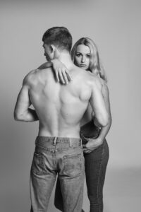 Emilia und Elias im Studio